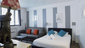 BnBNook - Cozy Studio Steps from Trocadero & Arc